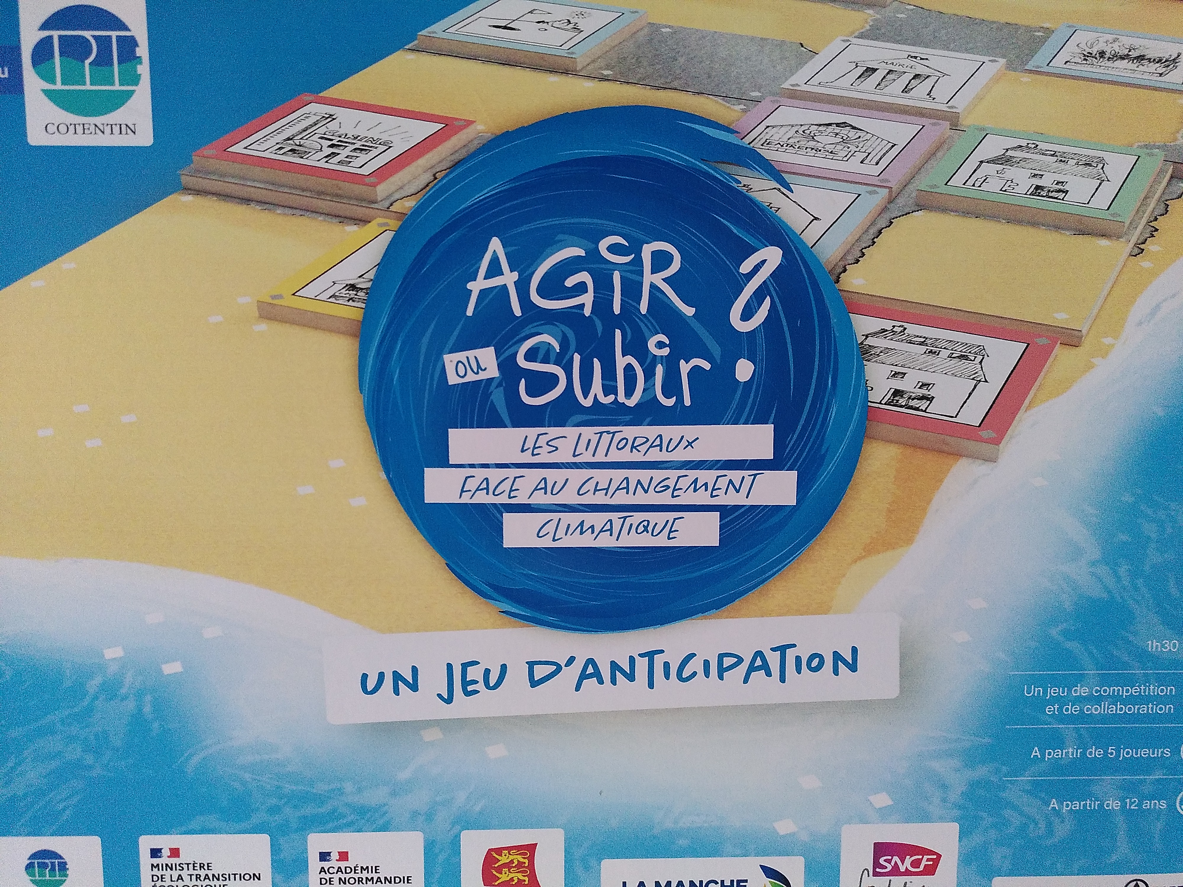 Photo de la boite du jeu agir ou subir